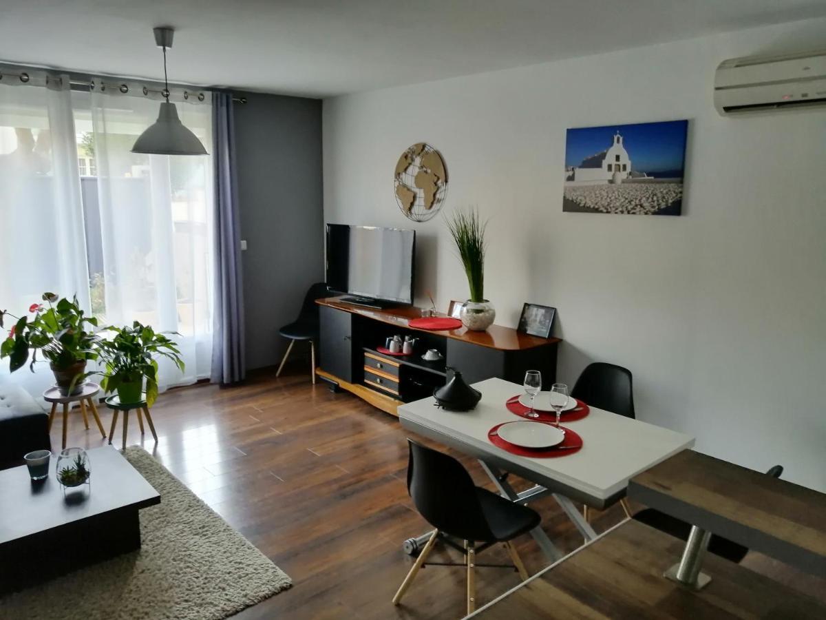 La Maison De 6Fran Appartement 1 Calme Et Spacieux Ambiance Familiale Valros Buitenkant foto